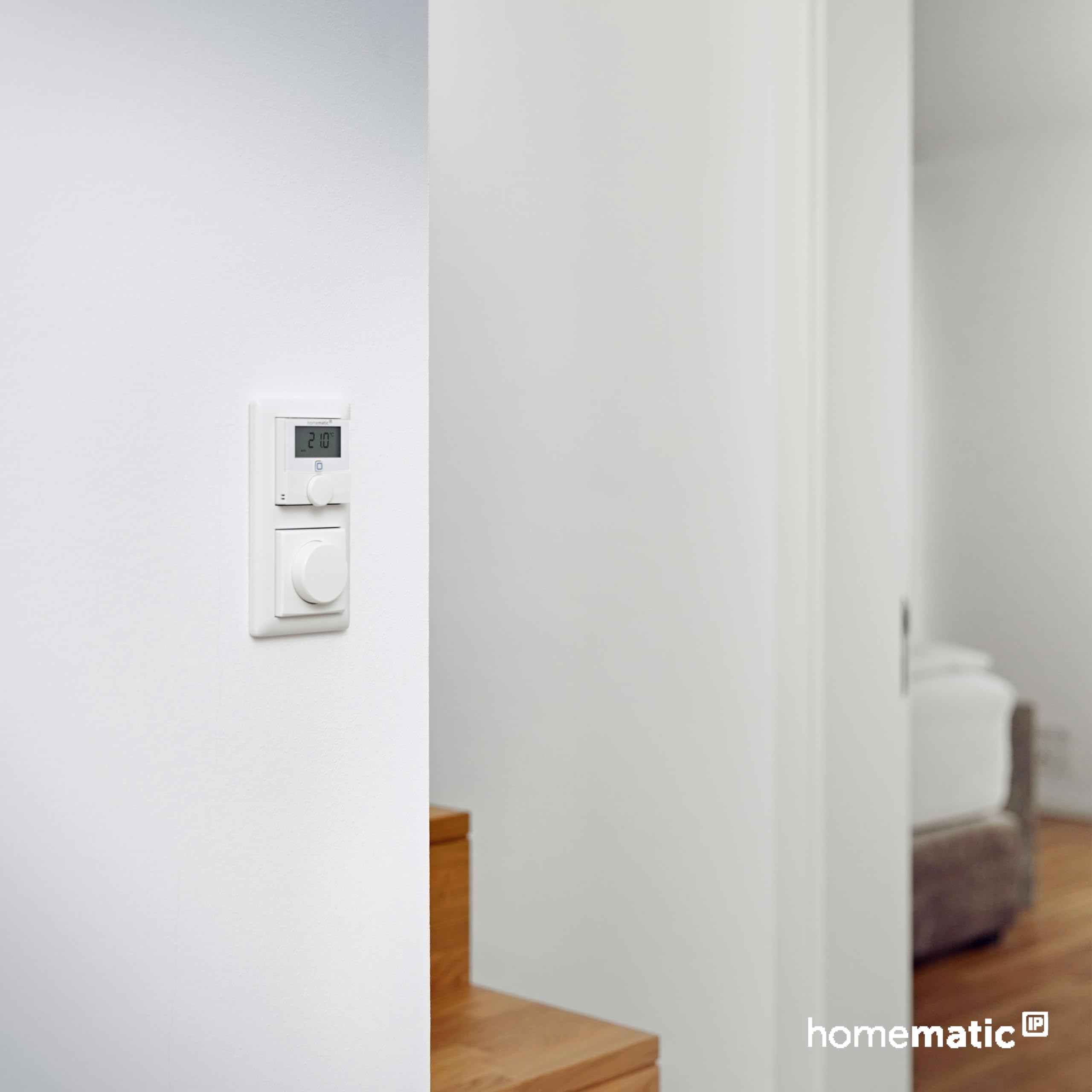 homematic-ip-glass-wandthermostat-stellrad-display-143159a0 image 2
