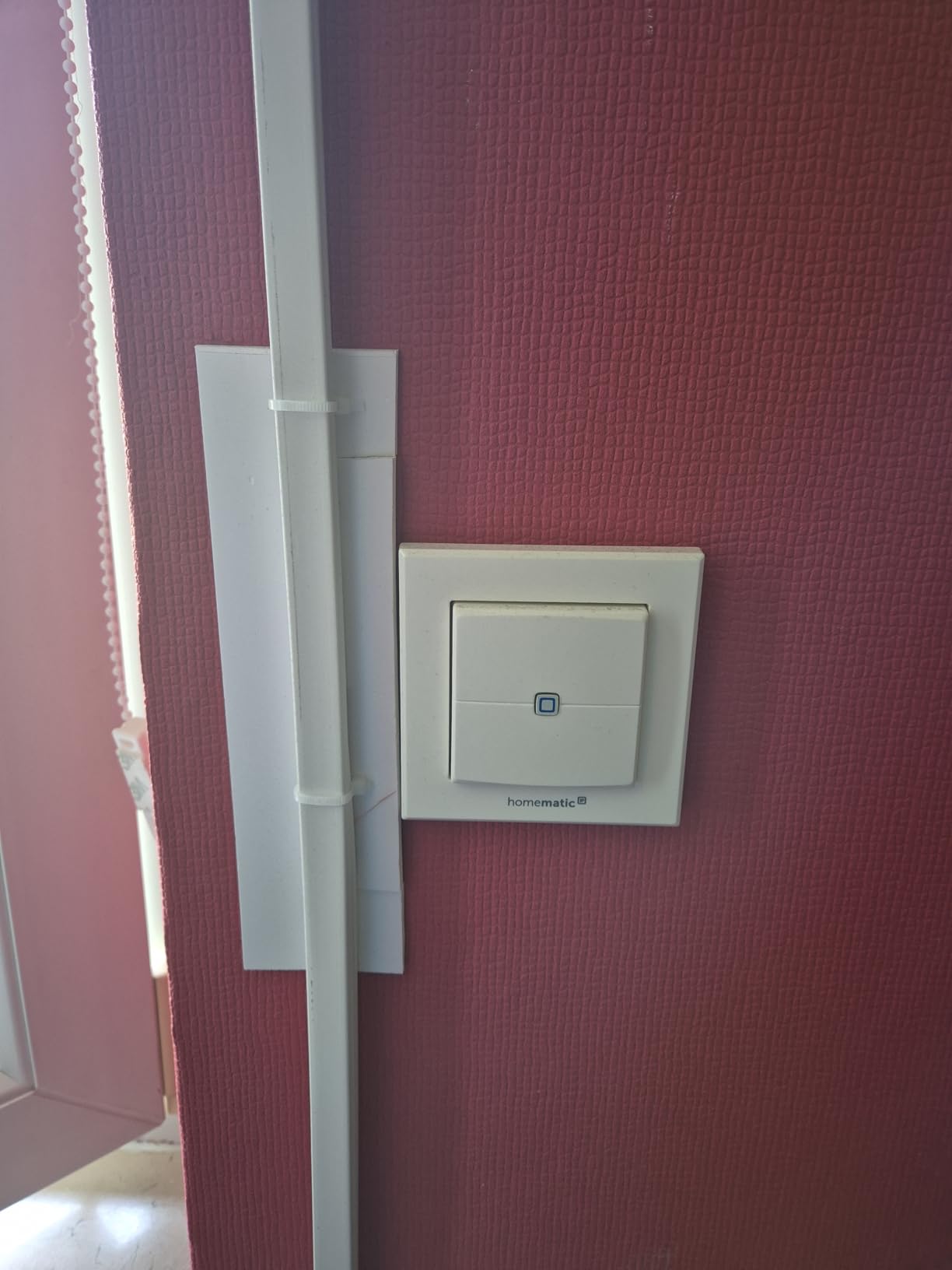 Passt hinter Schalter